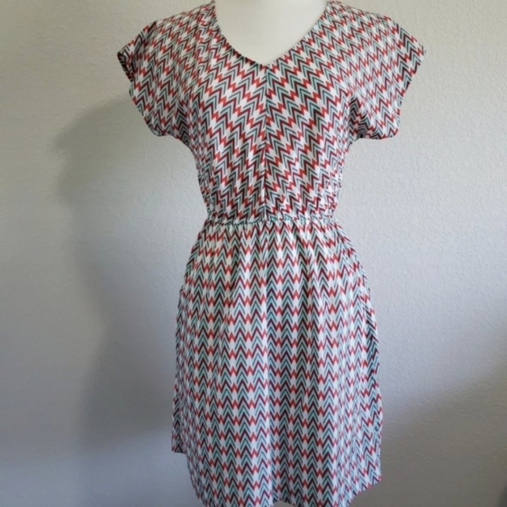 Paisley and Ivy Teal & Red Chevron Dress Sz M